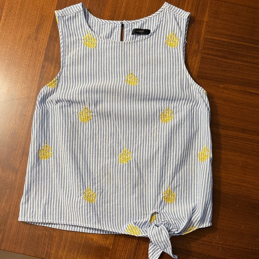 Chaps White and Gray Sleeveless Tie Front Tank Top